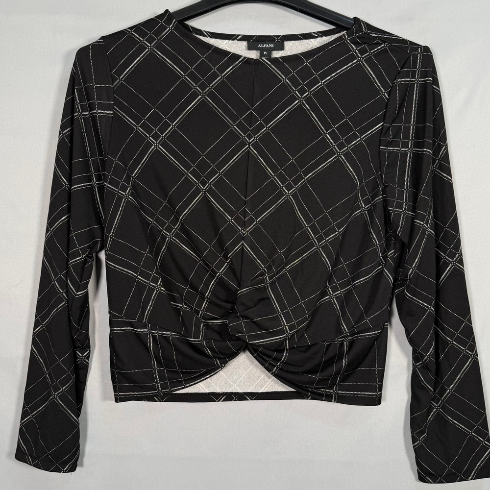 Alfani Petite Large Monic Plaid Twist Front Long Sleeve‎ Top Black White